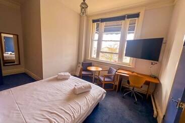 ホテル The New England