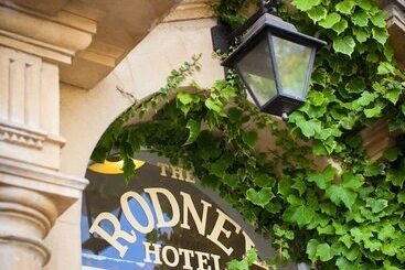 هتل The Rodney