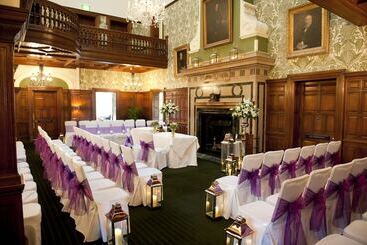 Отель Woodlands Park