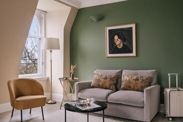 דירה Sonder Royal Garden