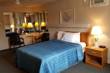 فندق على الطريق Crystal Inn