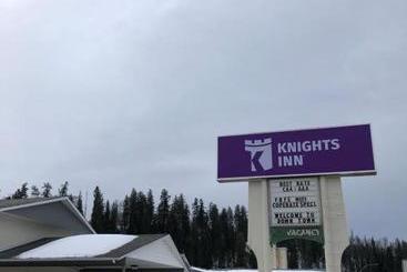 مُتل Knights Inn Prince George