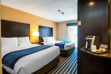 בית מלון כפרי Comfort Inn