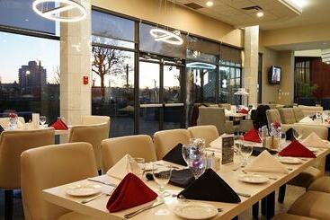 Executive Suites Hotel & Conference Center, Metro Vancouver