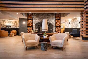 בית מלון כפרי Mtn House By Basecamp