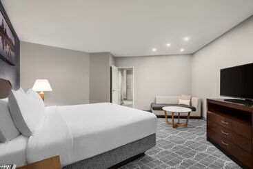 فندق Hilton Garden Inn Calgary Airport