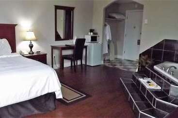 فندق Canadas Best Value Inn & Suites Charlottetown