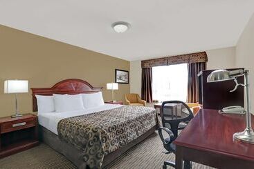 מוטל Surestay Plus Hotel By Best Western Drumheller