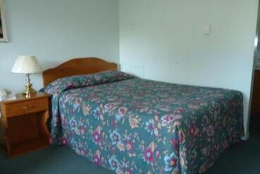 Stiles Motel Hill View