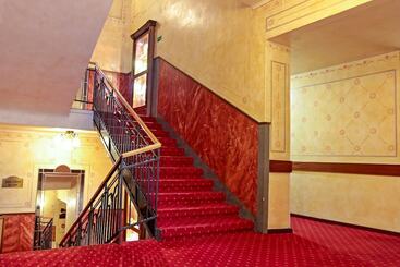 هتل Meteor Plaza Prague