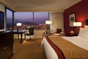 هتل Santiago Marriott