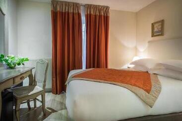 ホテル Arcadie Montparnasse