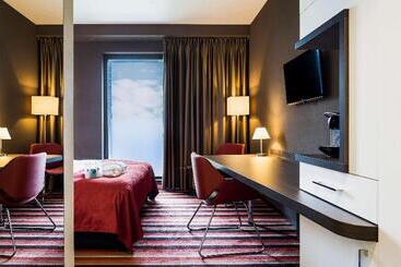 فندق Best Western Plus La Corniche