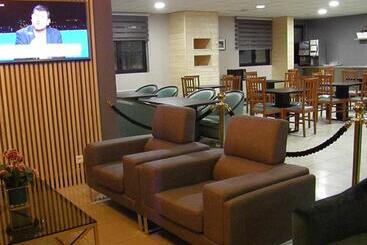 فندق Euro Hôtel Paris Créteil