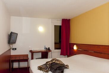 Brit Hotel Agen   L Aquitaine