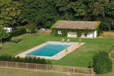 בית מלון כפרי Chateau De La Bourdaisiere