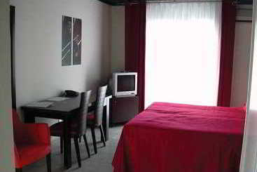 Отель Chateau Résidence des Artistes