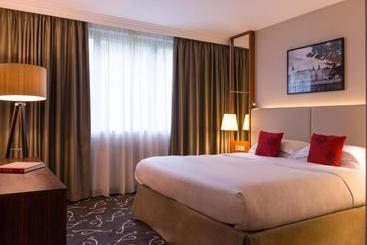 فندق Crowne Plaza Paris  Neuilly, An Ihg