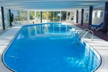 هتل Madame Vacances Hôtel Ibiza