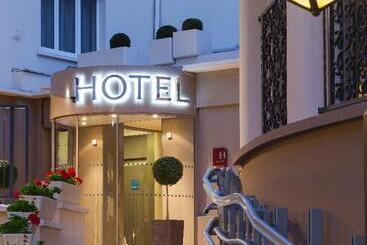 Timhotel Opéra Blanche Fontaine