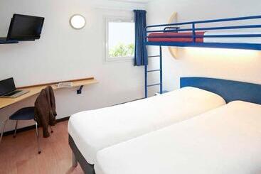 هتل Ibis Nuitssaintgeorges