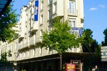 فندق Kyriad Vichy Spa Cinq Mondes