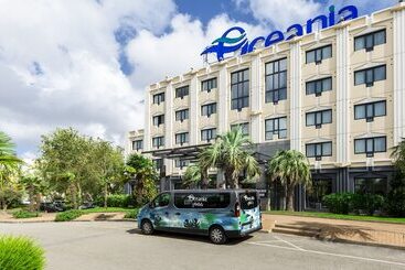 ホテル Hôtel Oceania Nantes Aéroport