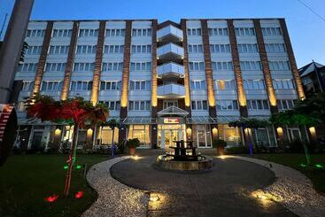 בית מלון כפרי Best Western Plus Delta Park