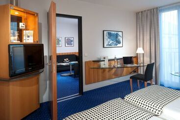 בית מלון כפרי Dorint  Sanssouci Berlin/potsdam