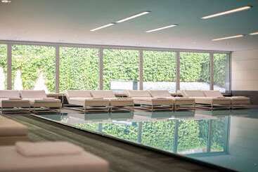 هتل Pullman Berlin Schweizerhof