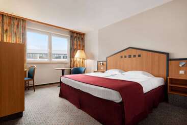 בית מלון כפרי Ramada By Wyndham Bottrop City
