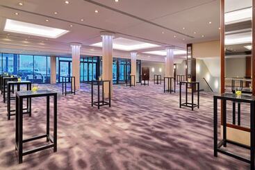 בית מלון כפרי The Westin Grand Munich