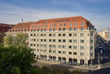 هتل Luc, Autograph Collection