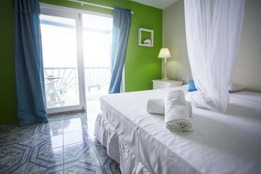 هتل Blue View Appartements