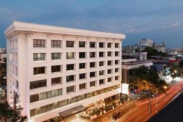 ホテル The Avenue Regent