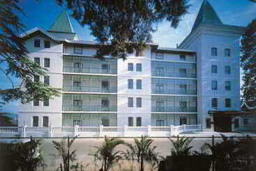 هتل The Oberoi Cecil