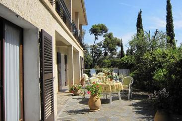هتل Hôtel Cap Soleil