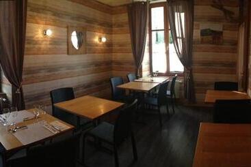 酒店 Hôtel Des Voyageurs