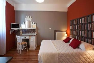 هتل Hôtel La Bona Casa