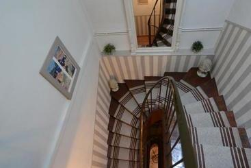 هتل Hôtel La Bona Casa