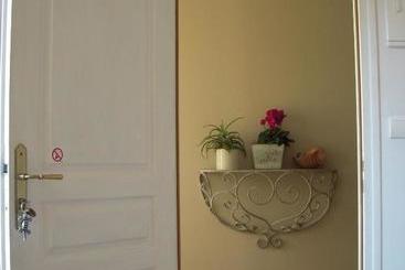 هتل Hôtel La Bona Casa