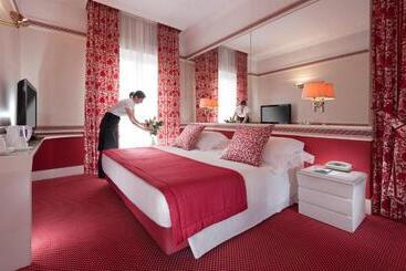 هتل Milton Rimini