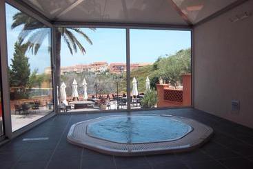 هتل Hôtel L Arapède