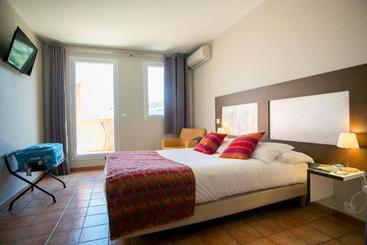 هتل Hôtel L Arapède