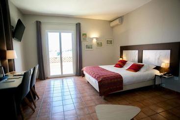 هتل Hôtel L Arapède