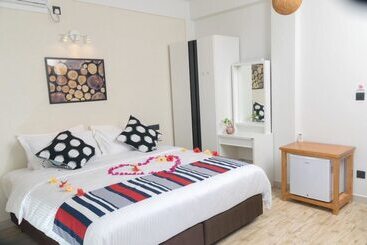 بنسيون The Orca