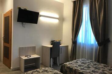 Hotel Holiday  Alla Finestrella