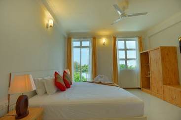 펜션 Rasdhoo Grand & Spa