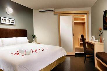 Sky Hotel Selayang