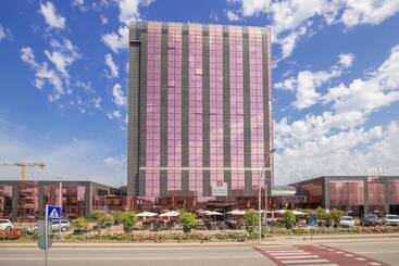 Montresor Hotel Tower